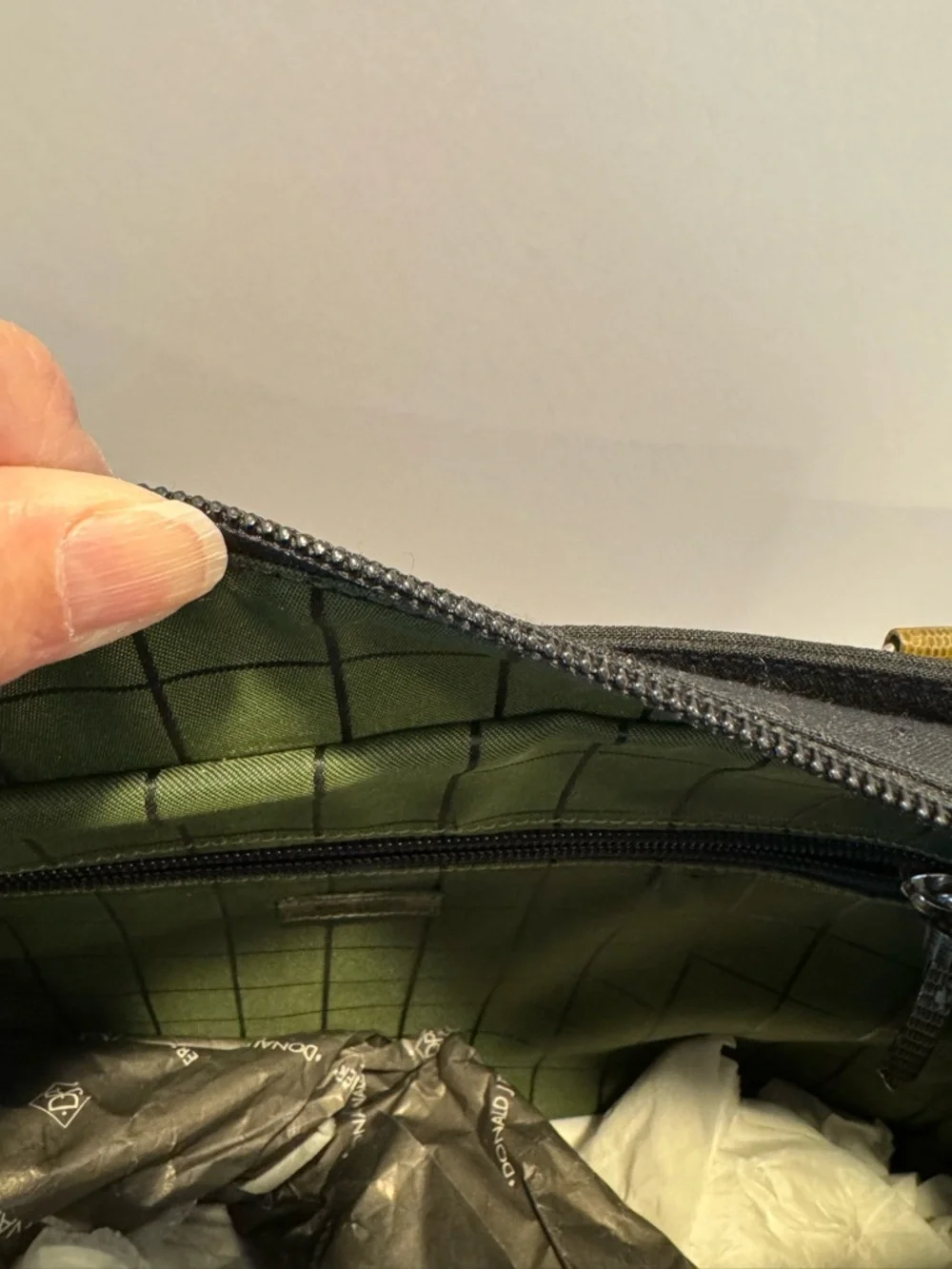 Vintage Kate Spade Black Linen Tote with Olive Lizard-Embossed Handles - Picture 5 of 7